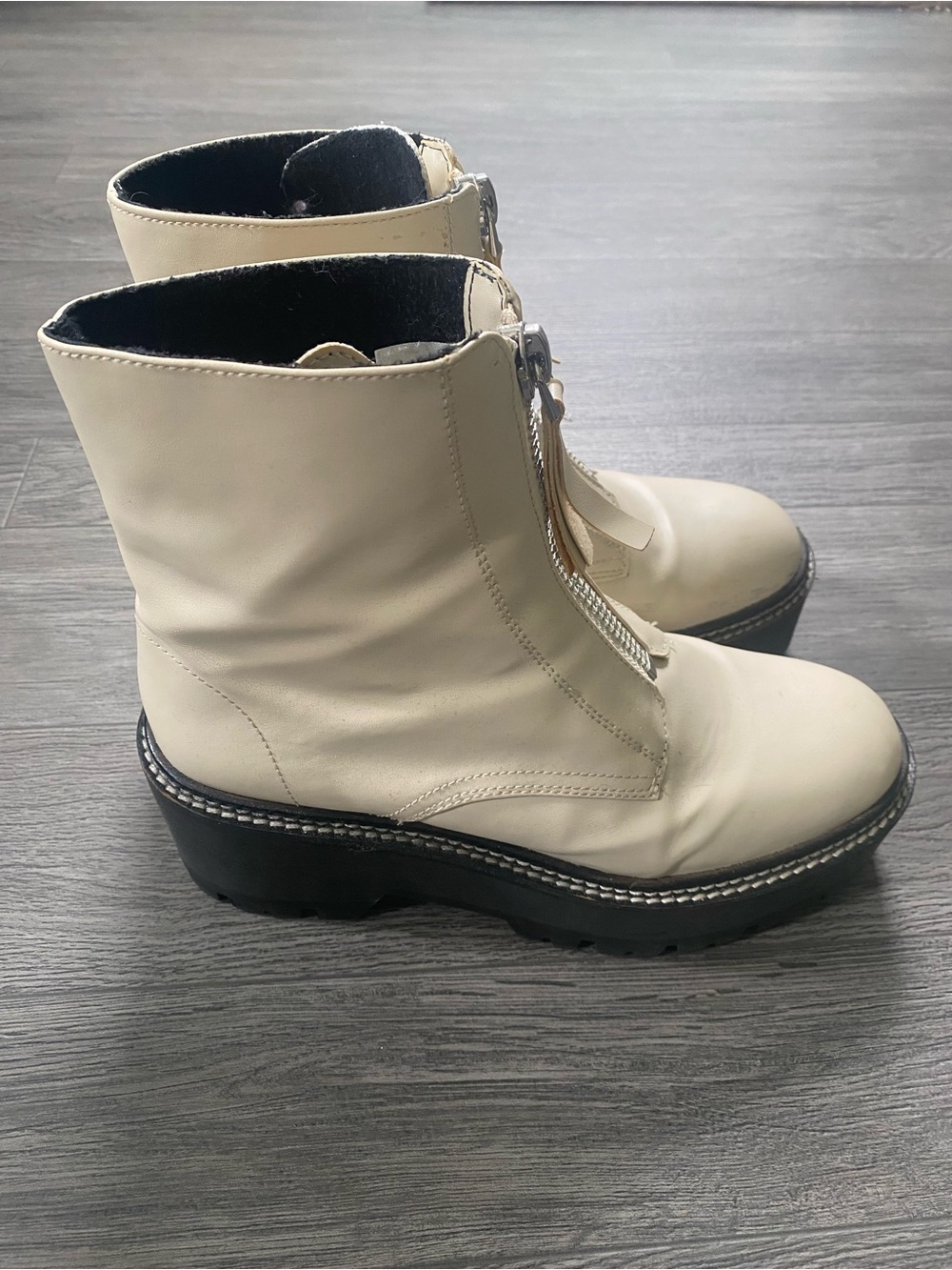 Women's Cream Front-Zip Platform Boots - Picture 2 of 3